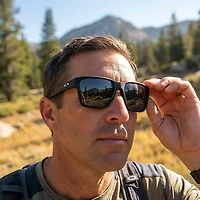 Oakley Adults' Briza Sunglasses