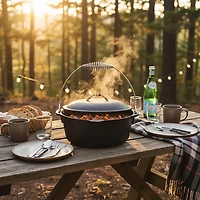 Lodge 5 qt. Traditional Dutch Oven with Wire Bail