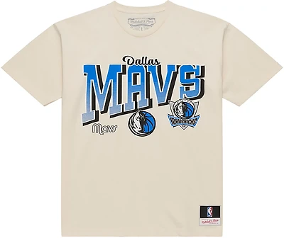 Mitchell & Ness Men's Dallas Mavericks Retro Team Graphic T-shirt