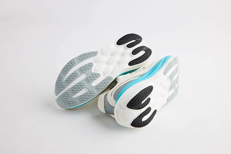 New Balance Women's 1080v15 Shoes