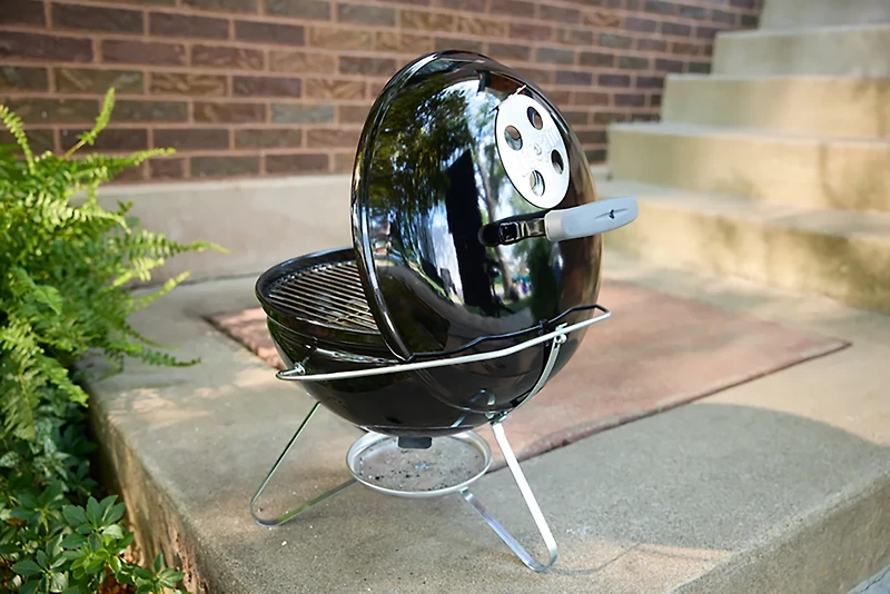 Weber Smokey Joe 14 in Charcoal Grill