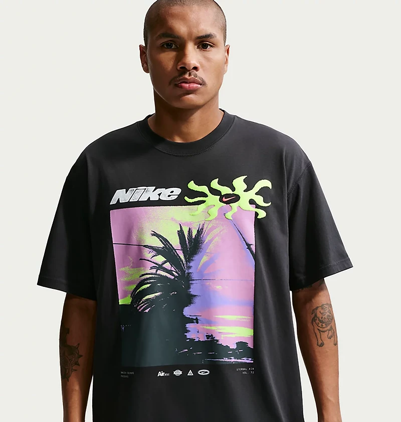Nike Men's Sportswear LSE Palm Tree T-shirt