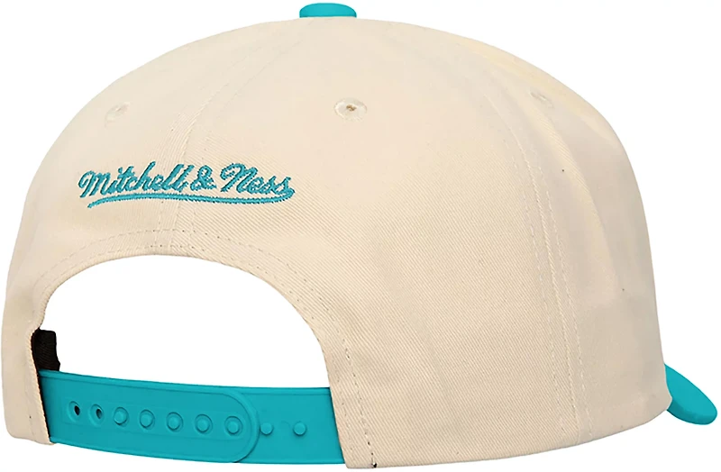 Mitchell & Ness San Antonio Spurs Team Logo Pro Crown Snapback Cap