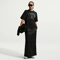 Nike Women's Sportswear Classic Loose Graphic T-shirt