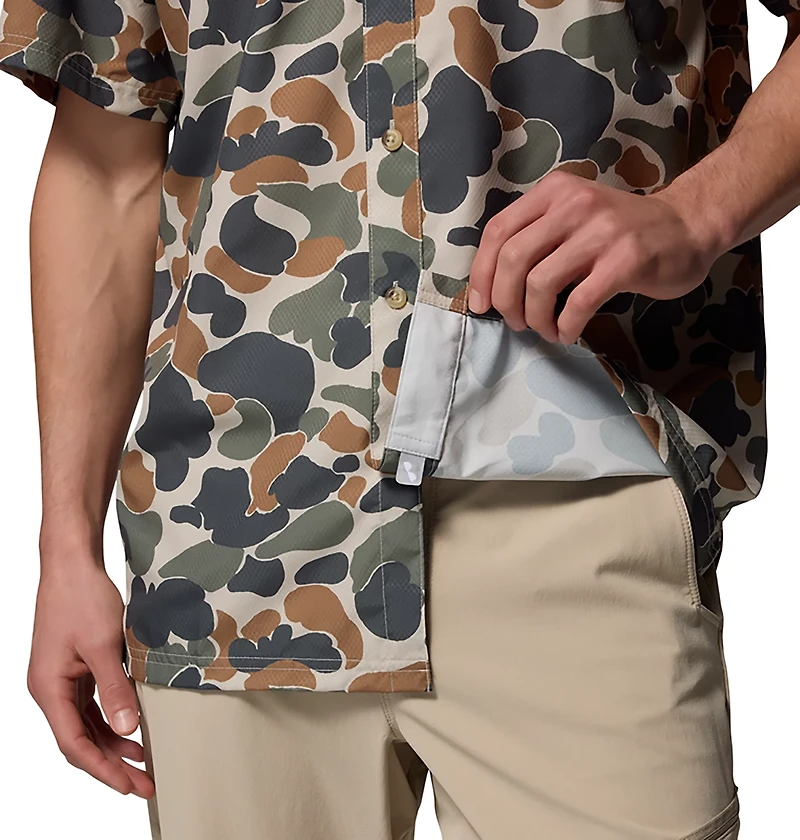 Columbia Sportswear Men's Texas A&M University Collegiate PFG Super Slack Tide Camo Shirt