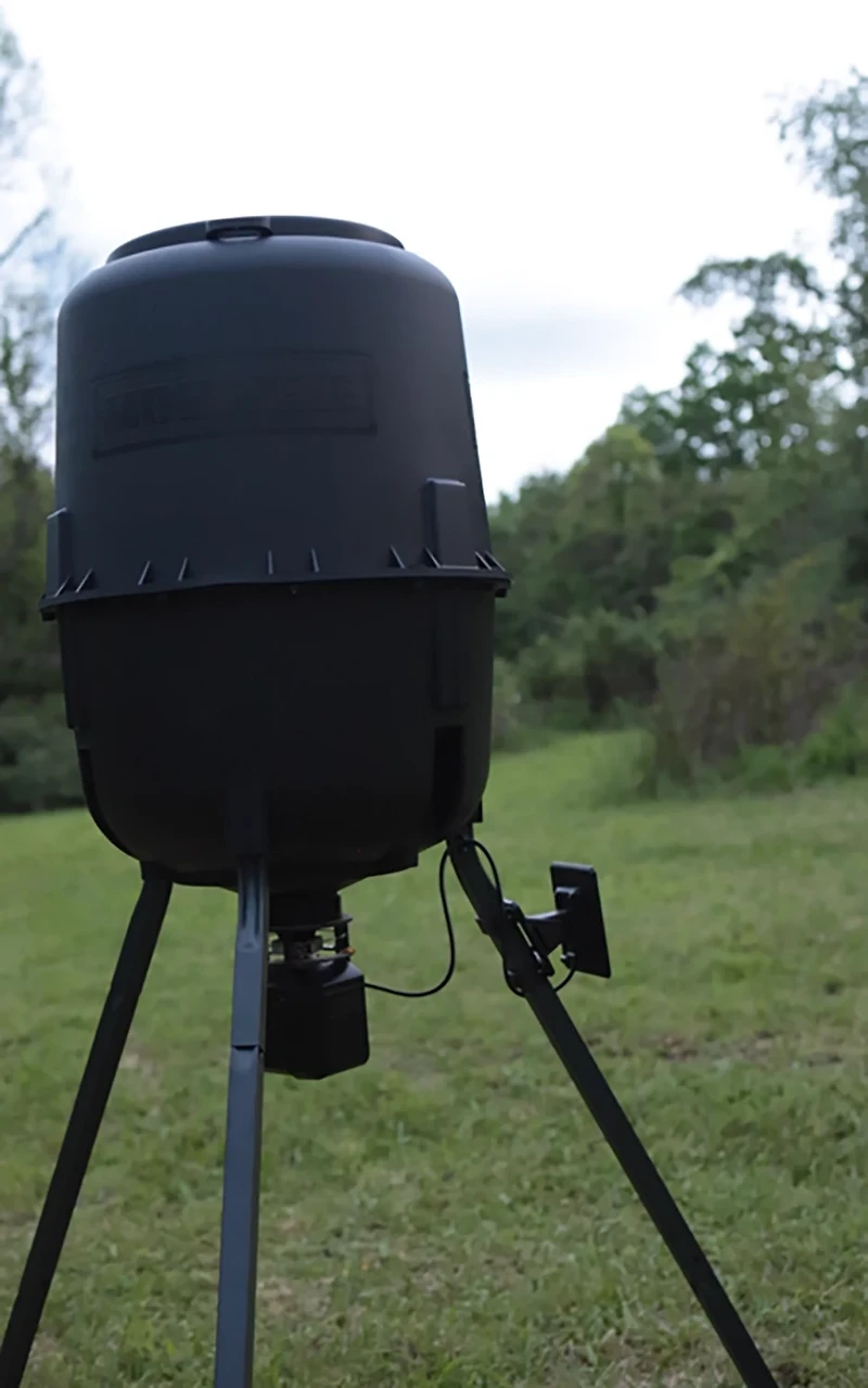 Moultrie 250 lb Deer Feeder Pro III Directional