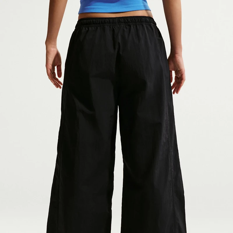 Nike Women's Sportswear Loose Mid-Rise Structured Pants