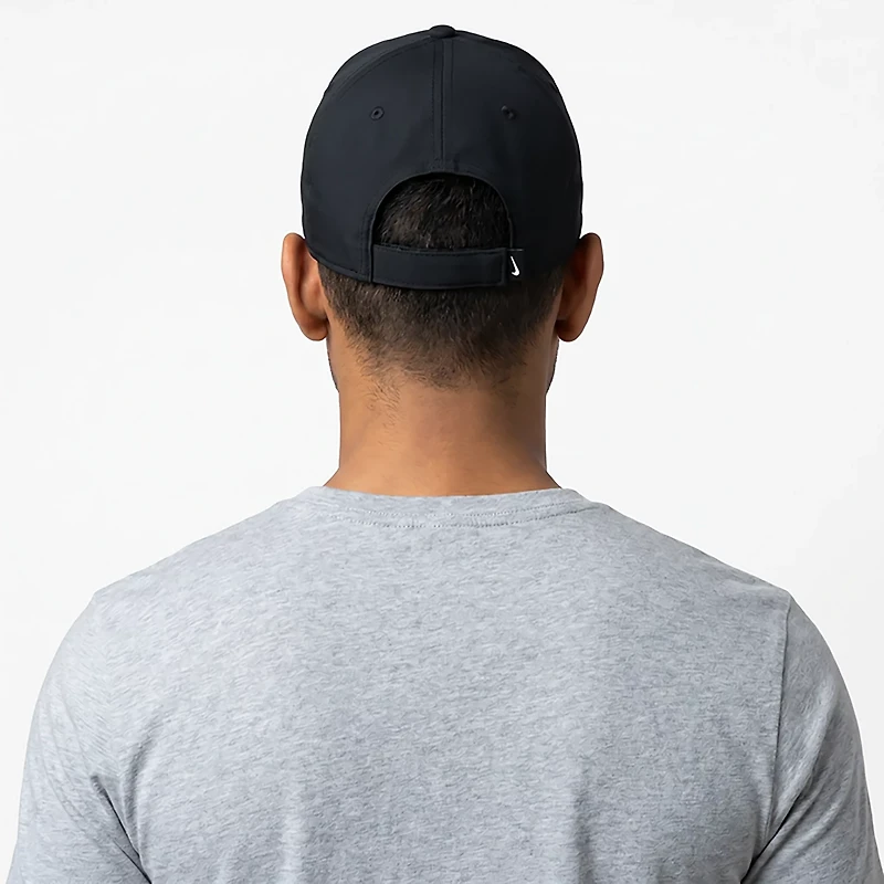 Nike Men's Dri-FIT Club Structured Swoosh Cap