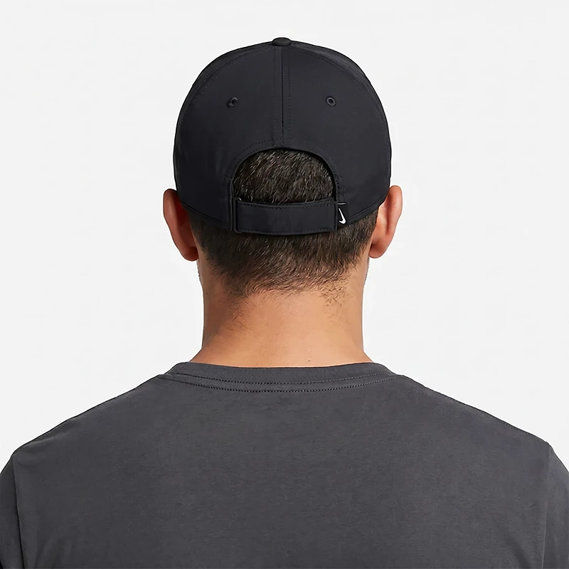 Nike Men's Dri-FIT Club Structured Swoosh Cap