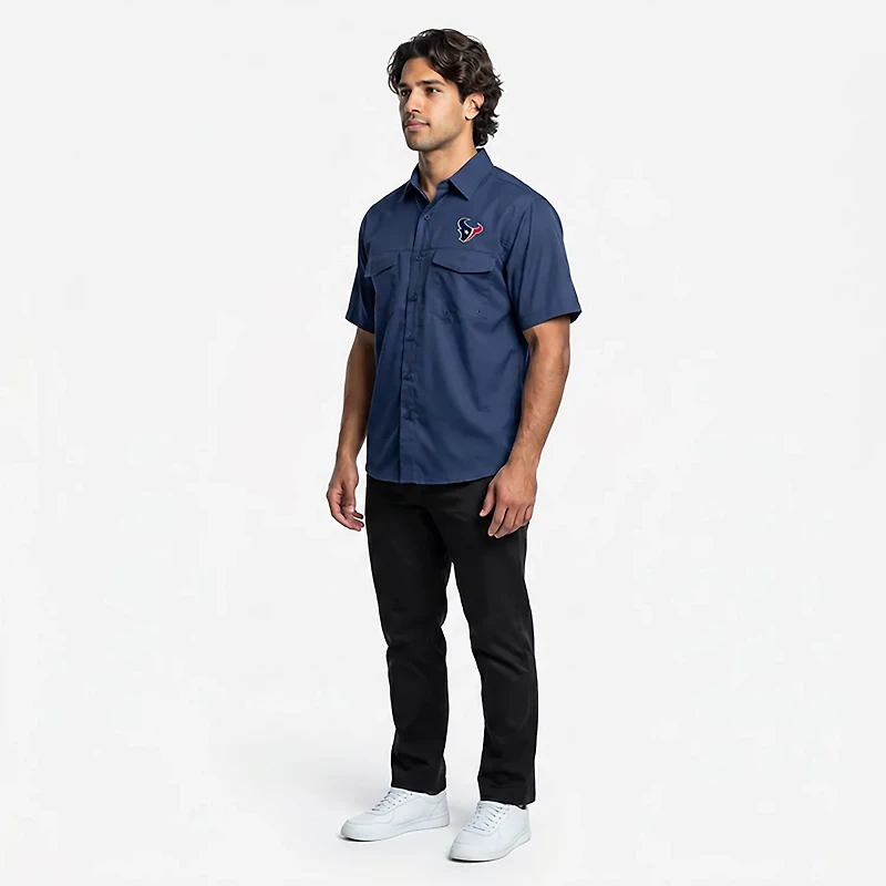 Antigua Houston Texans Men's Game Day Woven Short Sleeve Button Down Fishing Shirt