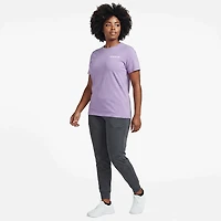 Magellan Outdoors Women's Daisies Plate T-shirt