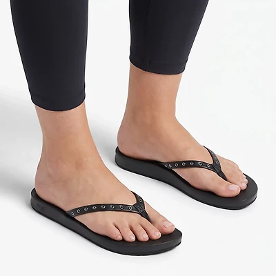 Reef Women's Cushion Slim Studs Flip-Flops