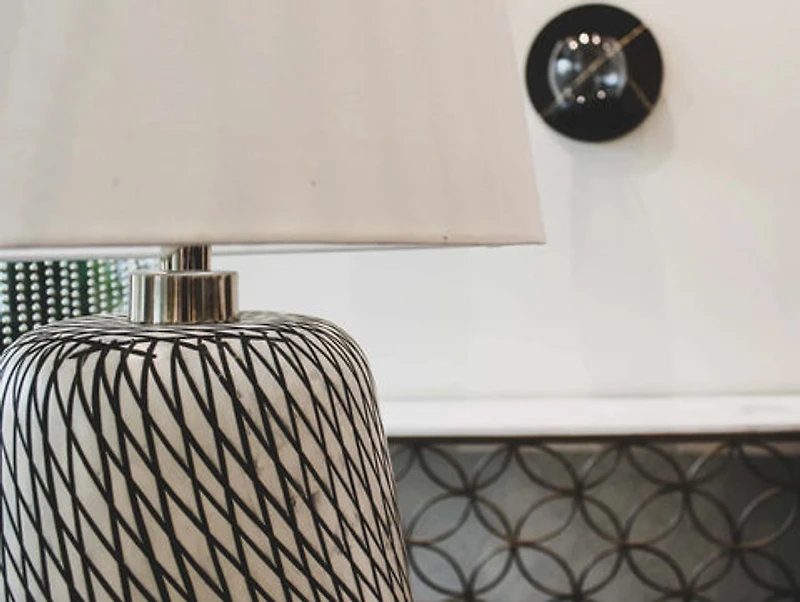 Liora Swirl Lamp
