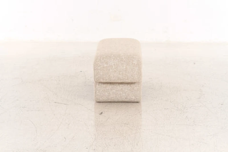 Karsen Upholstered Bench with Sculpted Base