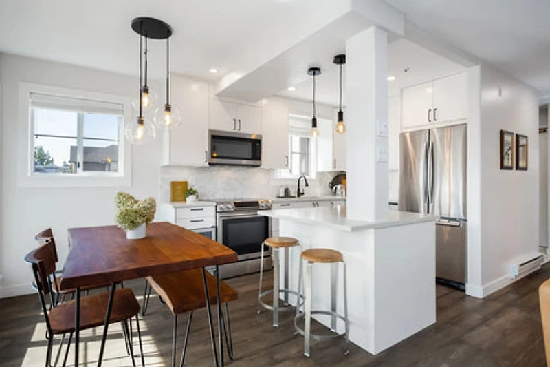 Torvis Bench - Matte Brown