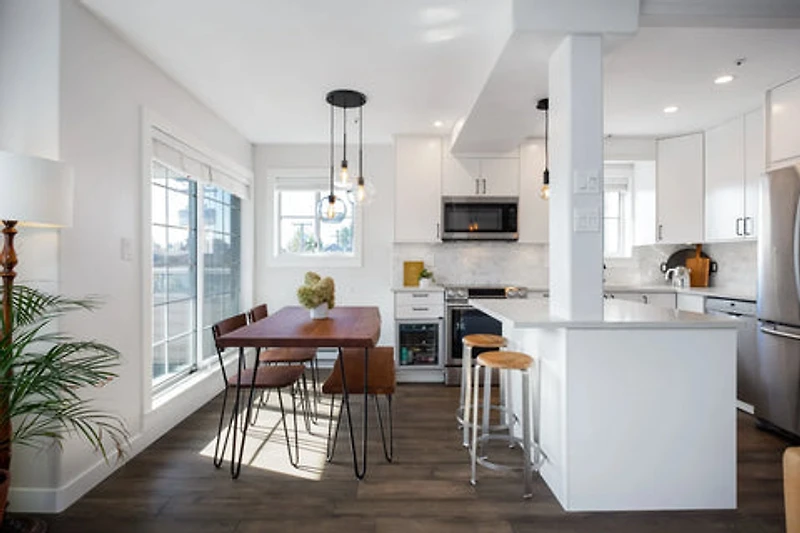 Torvis Bench - Matte Brown