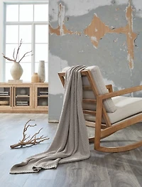 Gayelery Throw (3/CS)