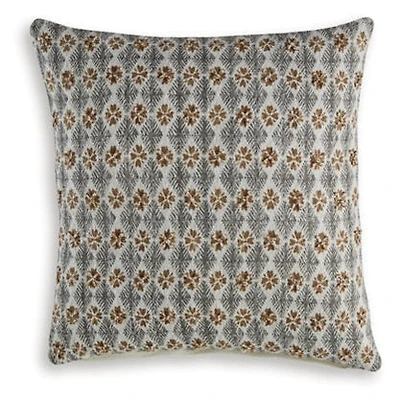Dainwick Pillow (4/CS)