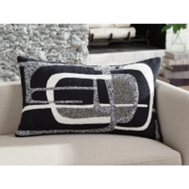 Gavrileigh Pillow (4/CS)