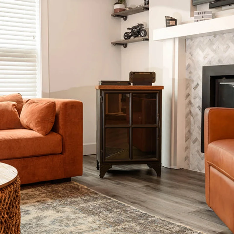 Pavari Side Table