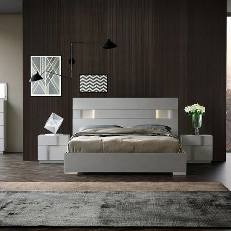 FLOOR MODEL Yulie Nightstand - Glossy White