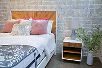 Draycott King Bed
