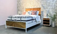 Draycott King Bed