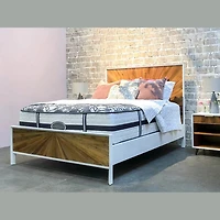 Draycott King Bed
