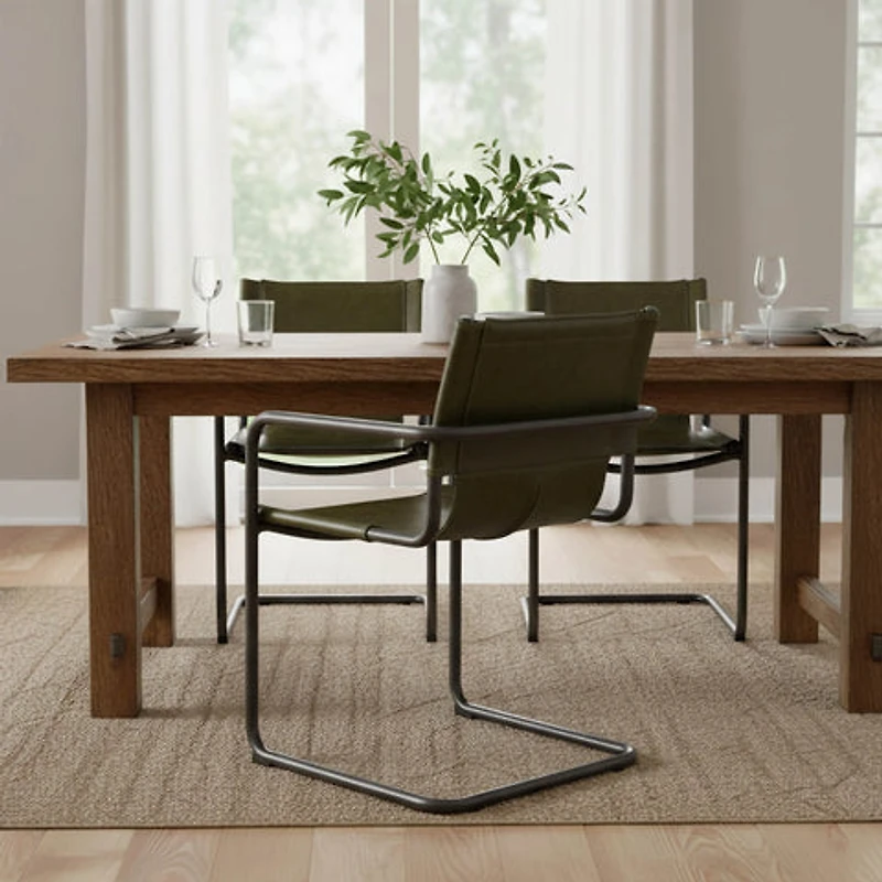 Avenleigh Arm Dining Chair
