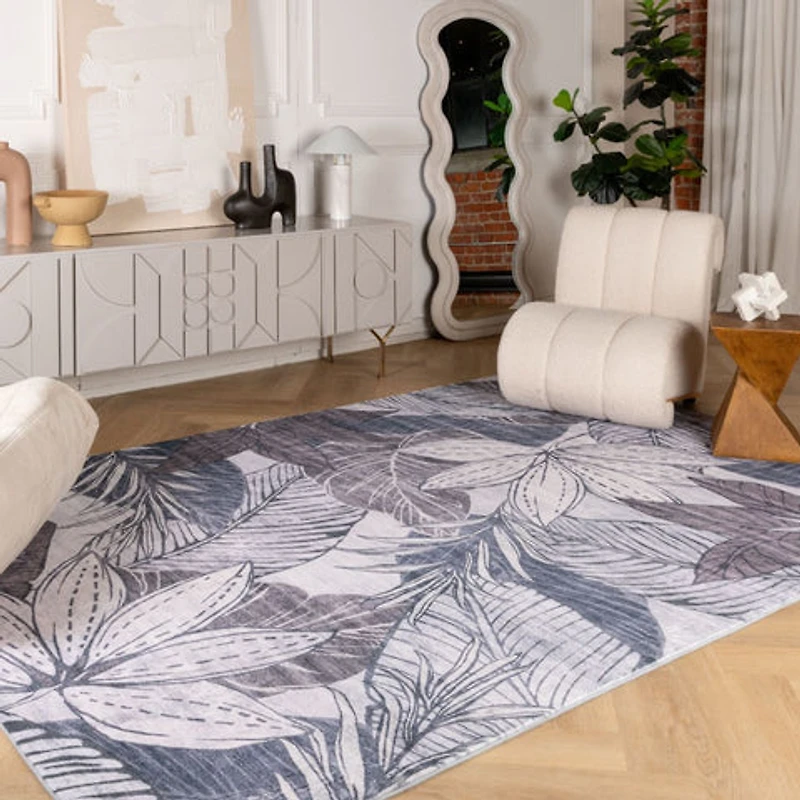 Lily Grey Traditional Distressed Floral Rug