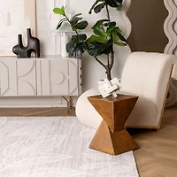Royal Cream: Ornate Scroll Elegance Rug