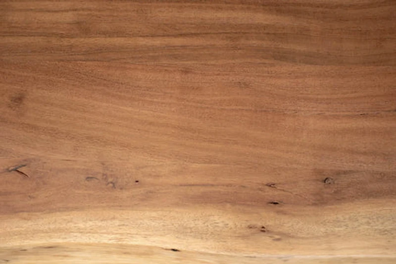 Fiora Bench