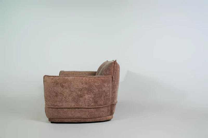 Kolbi Loveseat