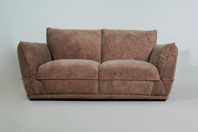Kolbi Loveseat