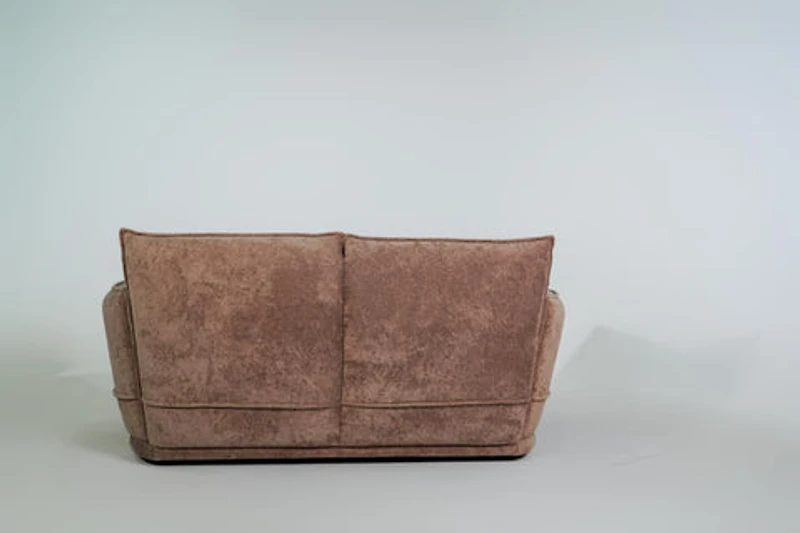 Kolbi Loveseat