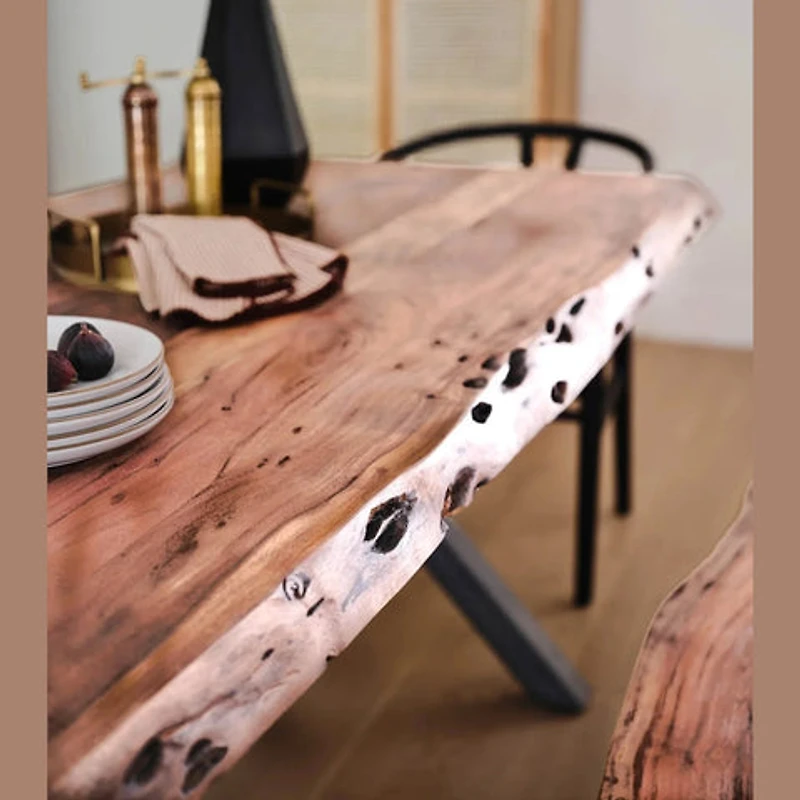 Fiora Dining Table