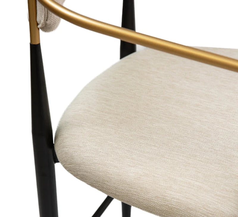 Pilla Dining Chair For Comfort and Style