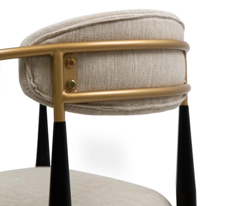 Pilla Dining Chair For Comfort and Style