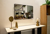 Ysolde Mirror