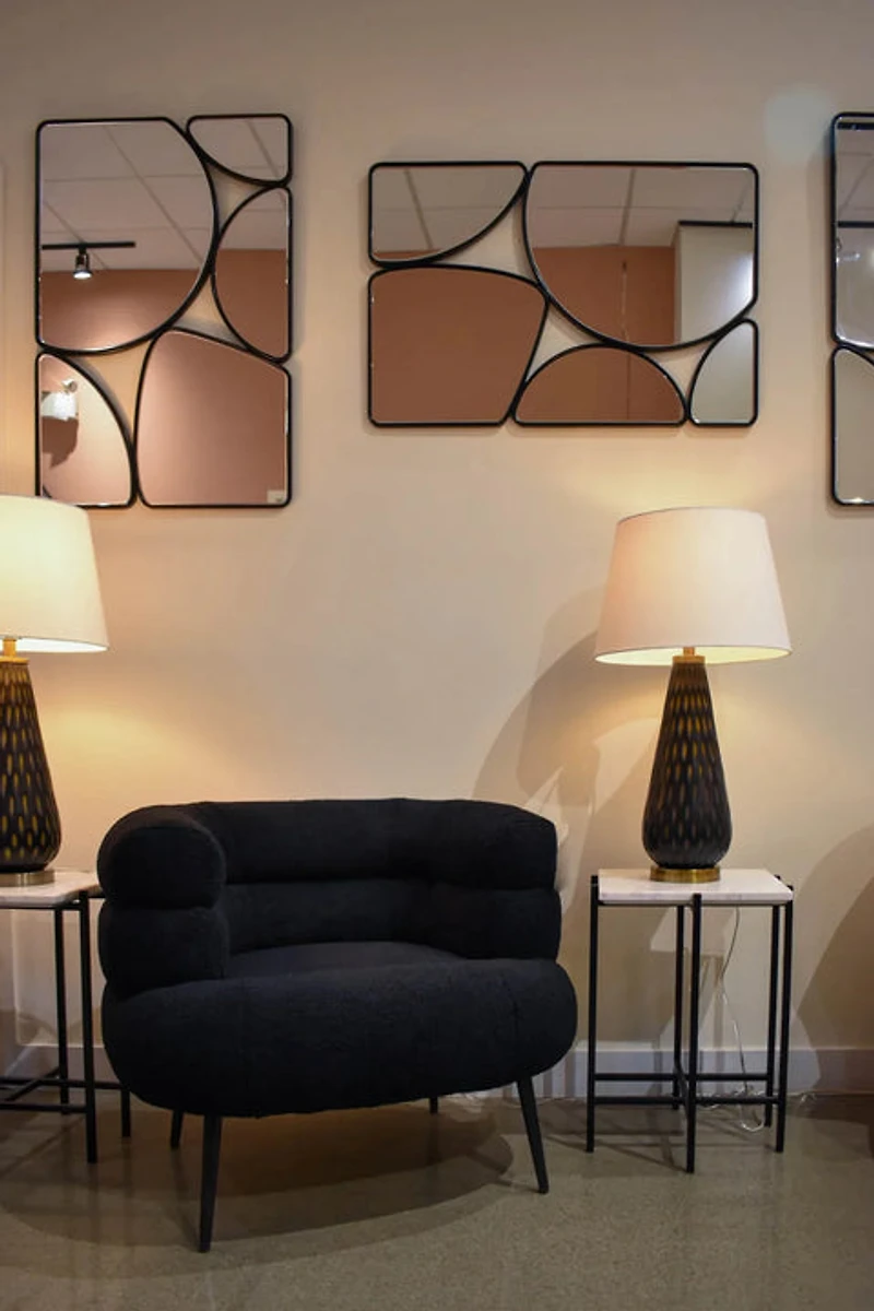Ysolde Mirror