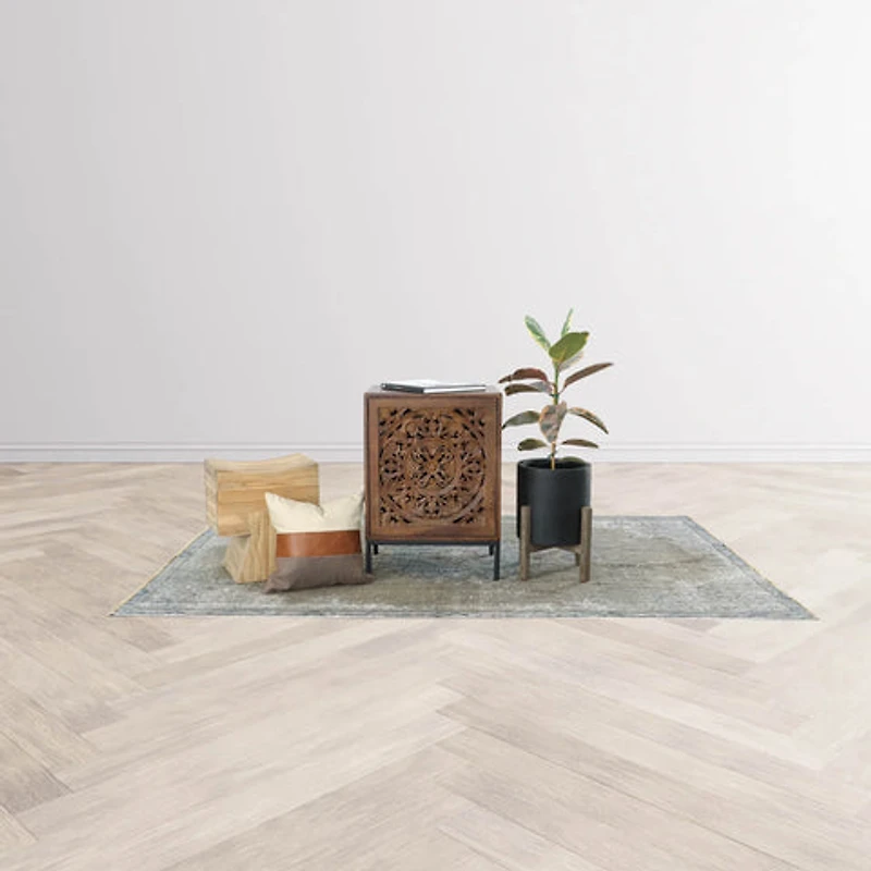 Baylen Stool