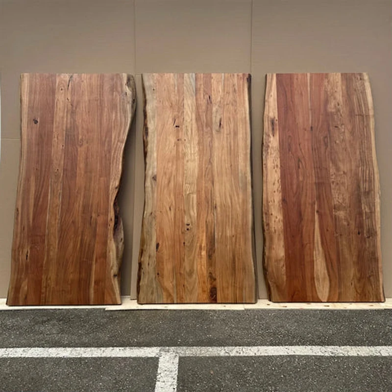 Fiora Bench