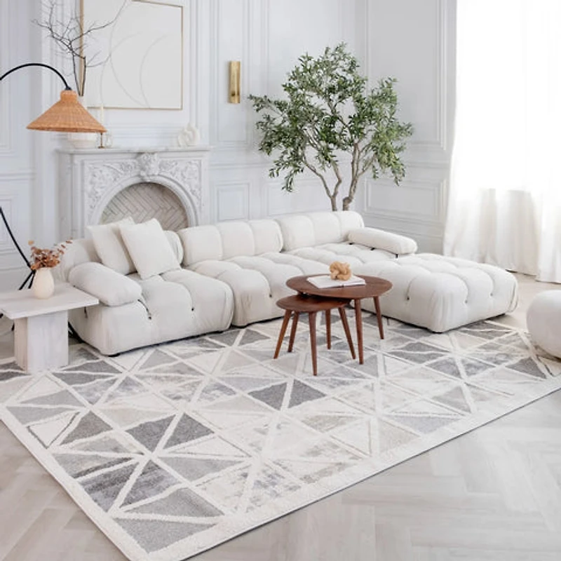 Valencia White Geometric Modern Area Rug – 5' x 8'