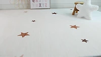 Cream Daisy Charm Floral Area Rug