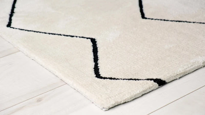 Ivory Leela Minimalist Brushstroke Area Rug