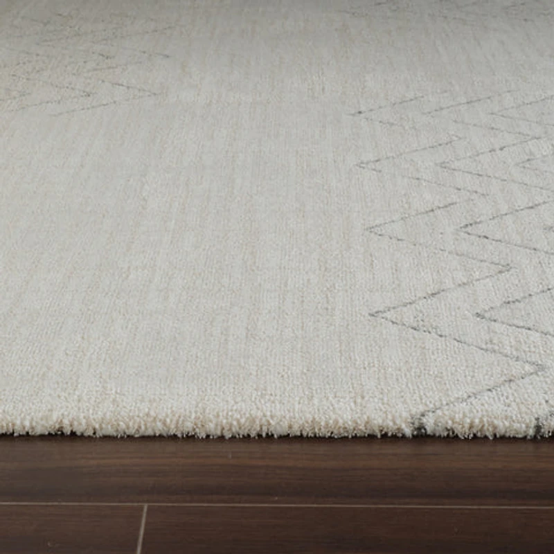 Milano Beige Chevron Pattern Area Rug – 7' x 10'
