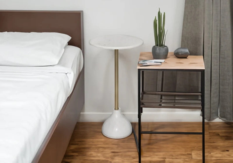 JILYN MARBLE DRINK TABLE