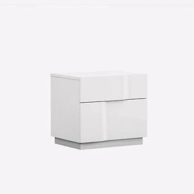 FLOOR MODEL Yulie Nightstand - Glossy White