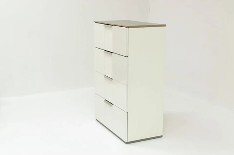 Patricia Chest
