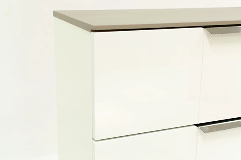 Patricia Chest
